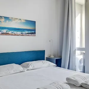 Loft Moderno Sui Navigli Milan
